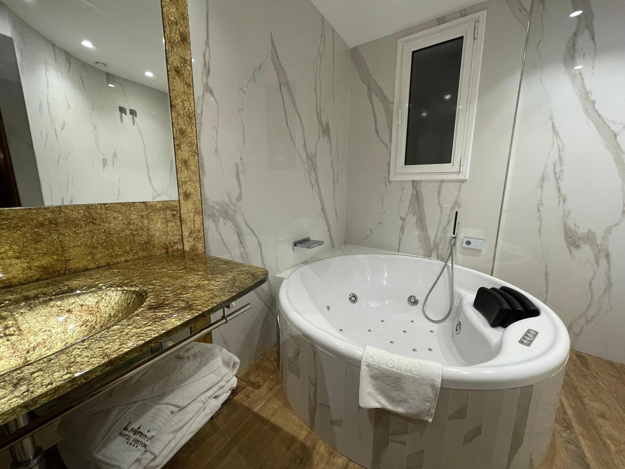 Hotel Historic Girona Luaran gambar