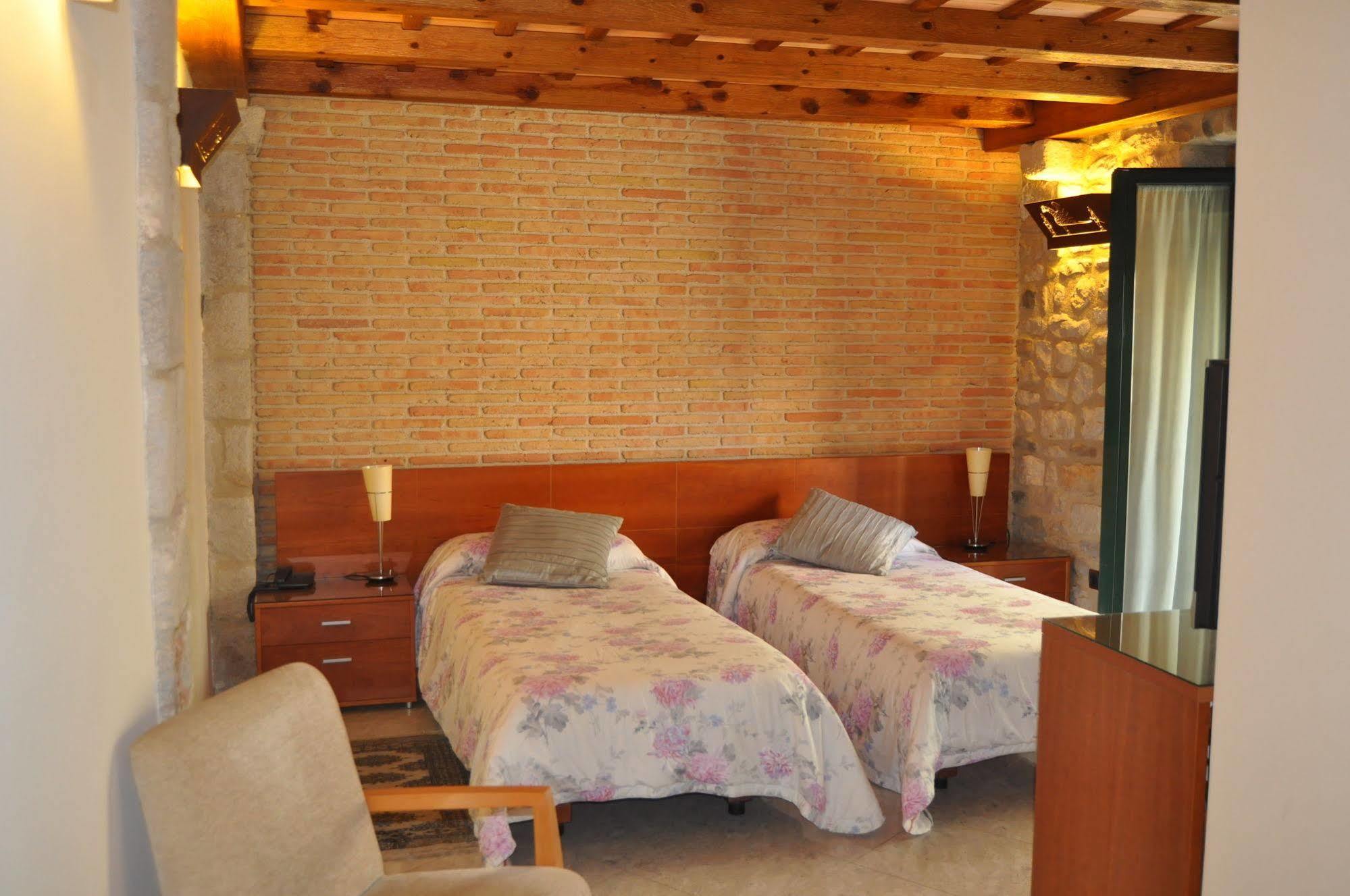 Hotel Historic Girona Luaran gambar